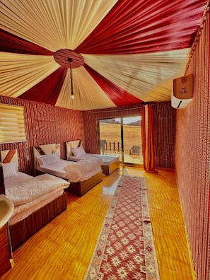 Deluxe Triple Room, 1 Bedroom, Private Bathroom, Courtyard View | Egyptian cotton sheets, premium bedding, memory-foam beds, free WiFi - Salem Bedouin camp (Wadi Rum)
