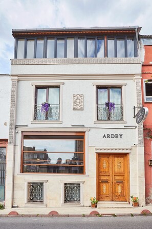View from property - Ardey Hotel (Istanbul)