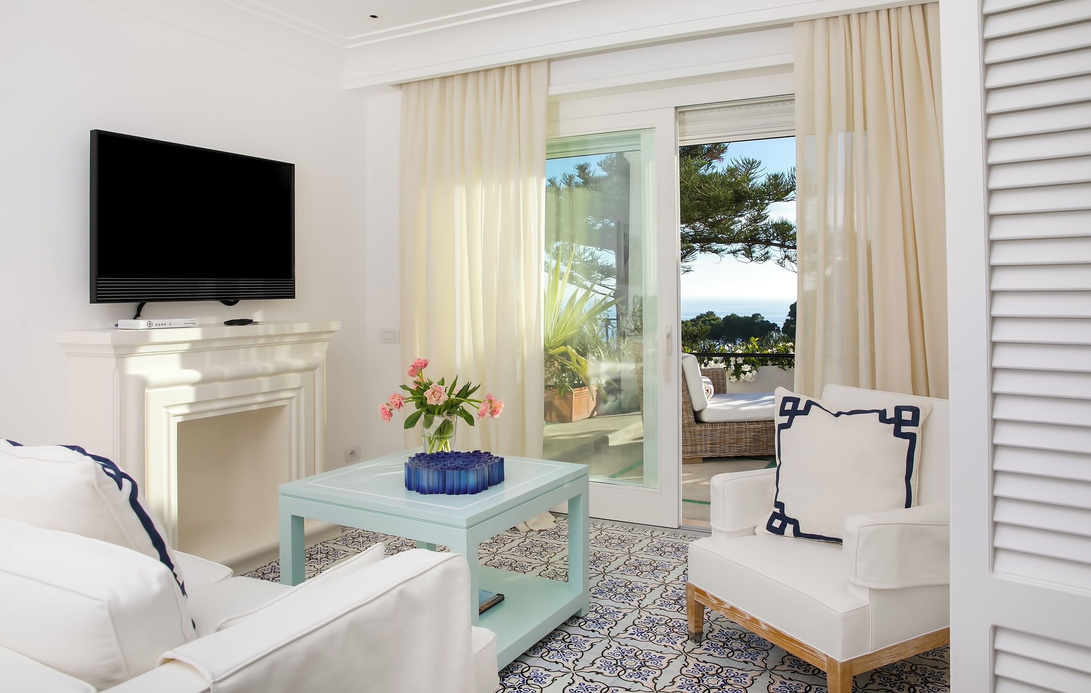 Junior Suite, Terrace, Sea View | Living area | 48-inch Smart TV with satellite channels, TV, pay films