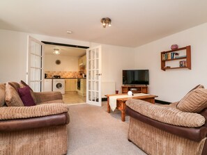 Living area - Priory House Cottage (Barnstaple)