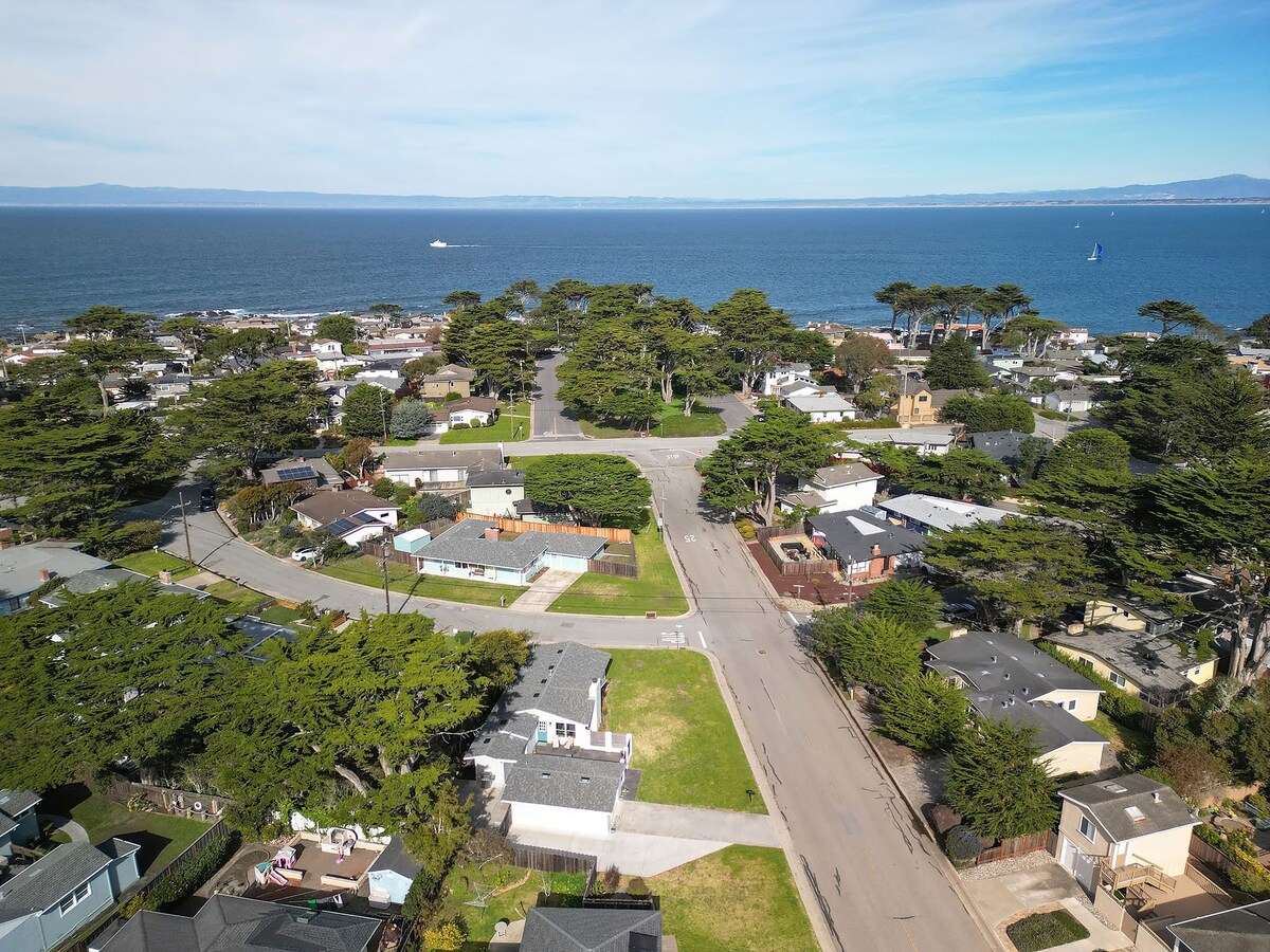 Photo 2 of 3881 Pacific Gem - Just a Short Stroll to the Bay