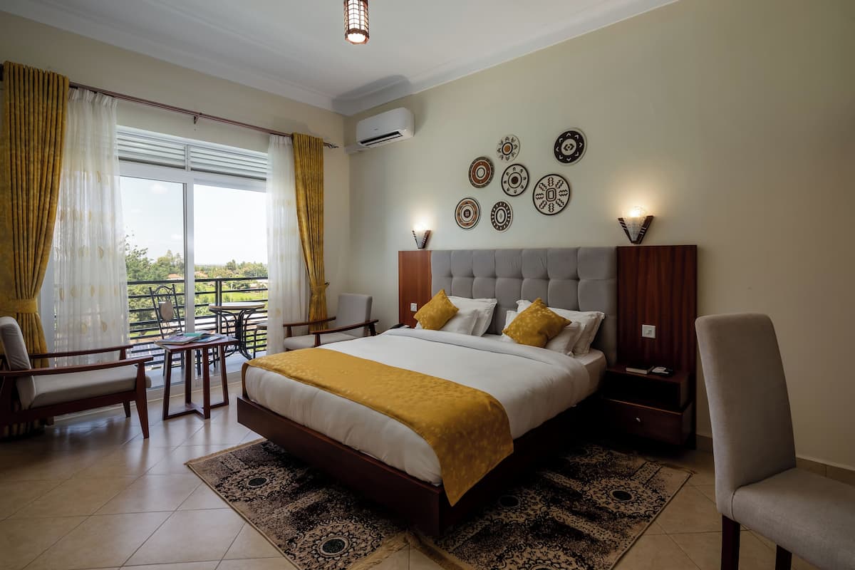 Standard Room | Cadar kapas Mesir, peralatan tempat tidur premium, bar mini 