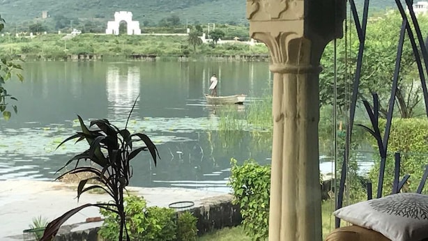 Gambar tidak terklasifikasi, 1 dari 13, tombol