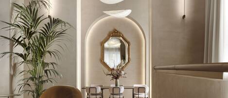 Sala de estar en el lobby