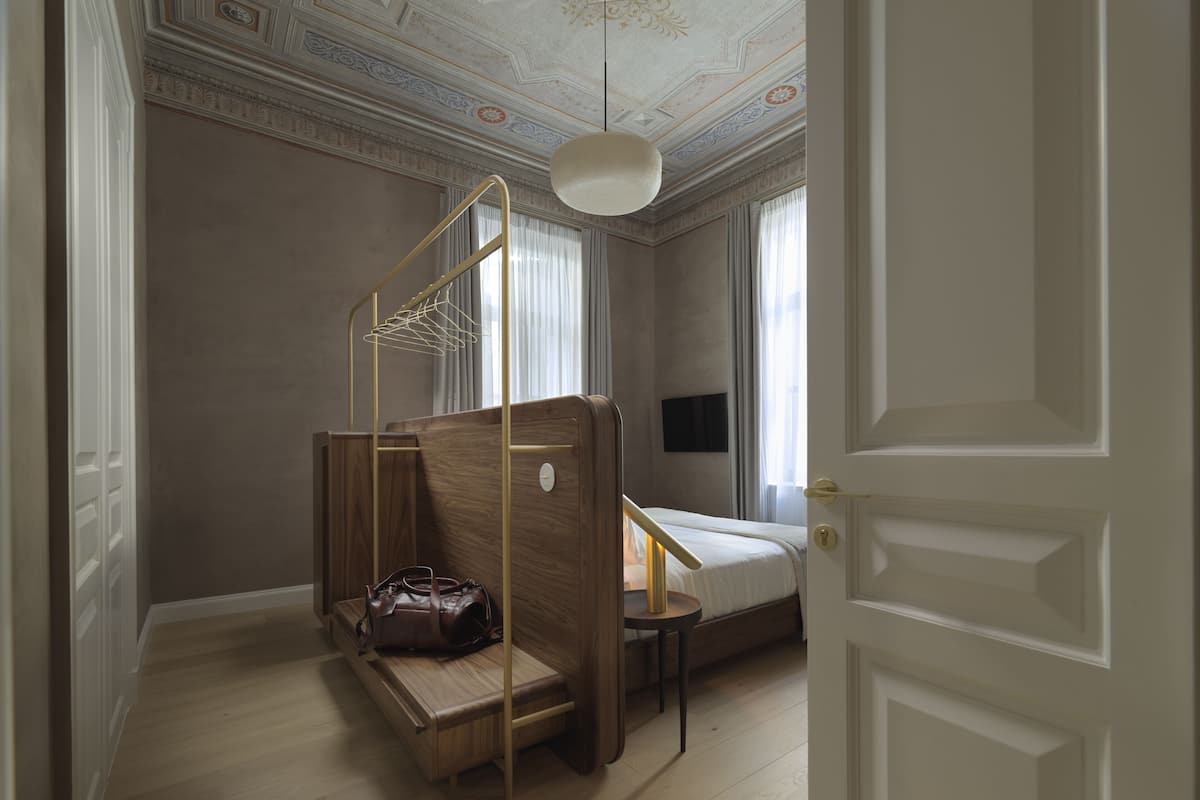 Ode | 1 bedroom, premium bedding, minibar, in-room safe