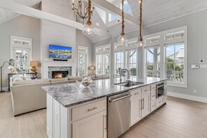 Fridge, microwave, stovetop, dishwasher - Grand Beach Home w/ Gulf & Dune Views+Great Amenities@ Cinnamon Shore! (Port Aransas)