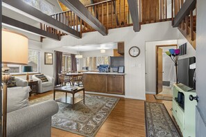 House, 3 Bedrooms | Living area