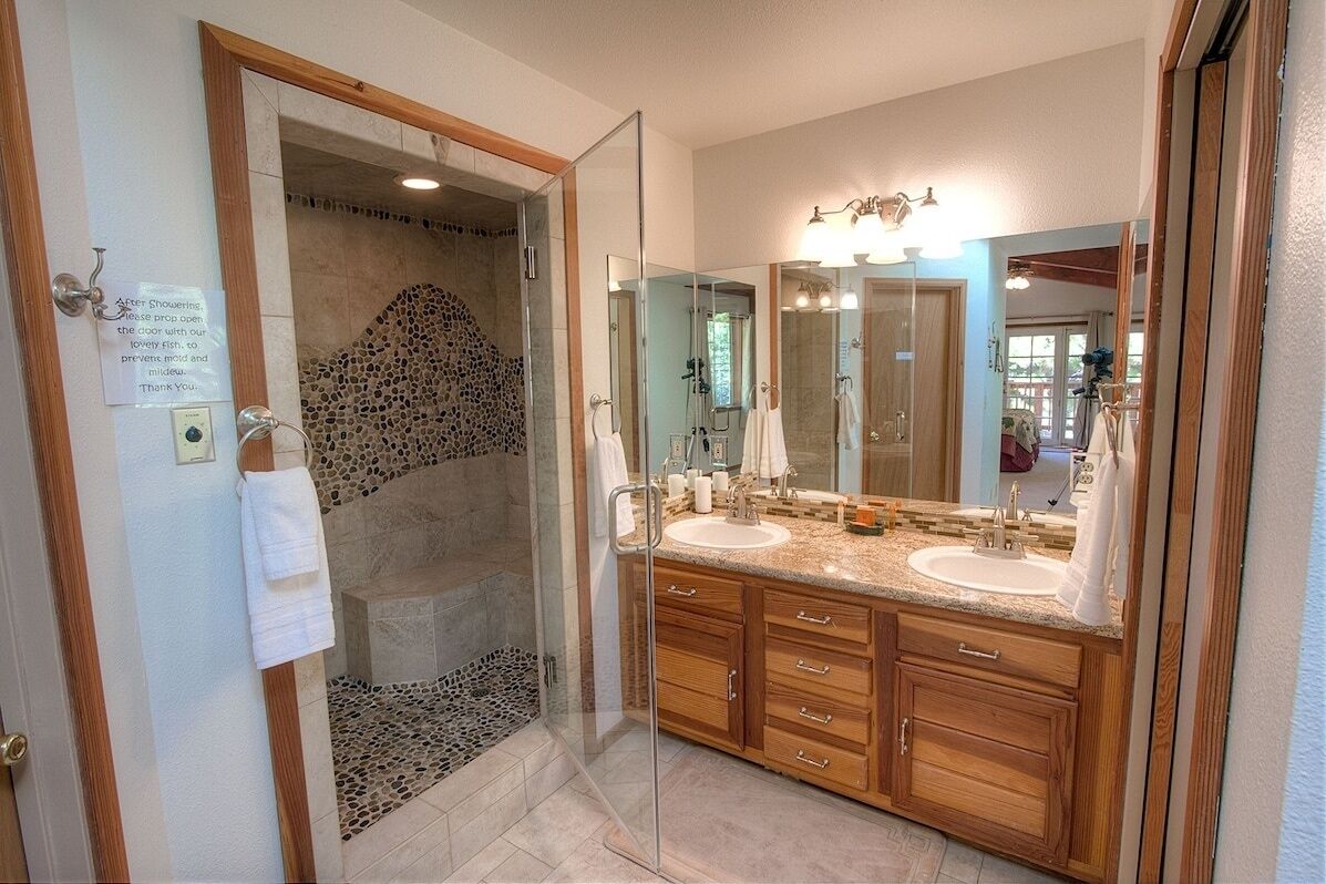 House, 4 Bedrooms | Bathroom