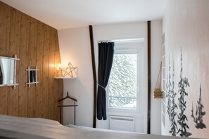 1 bedroom, desk, iron/ironing board, travel cot - Appartement Dartiste Avec Sauna (Mont-Dore)