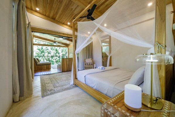 5 bedrooms, WiFi, bed sheets