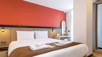 Deluxe Apartment, 1 Bedroom | 1 bedroom, premium bedding, minibar, in-room safe