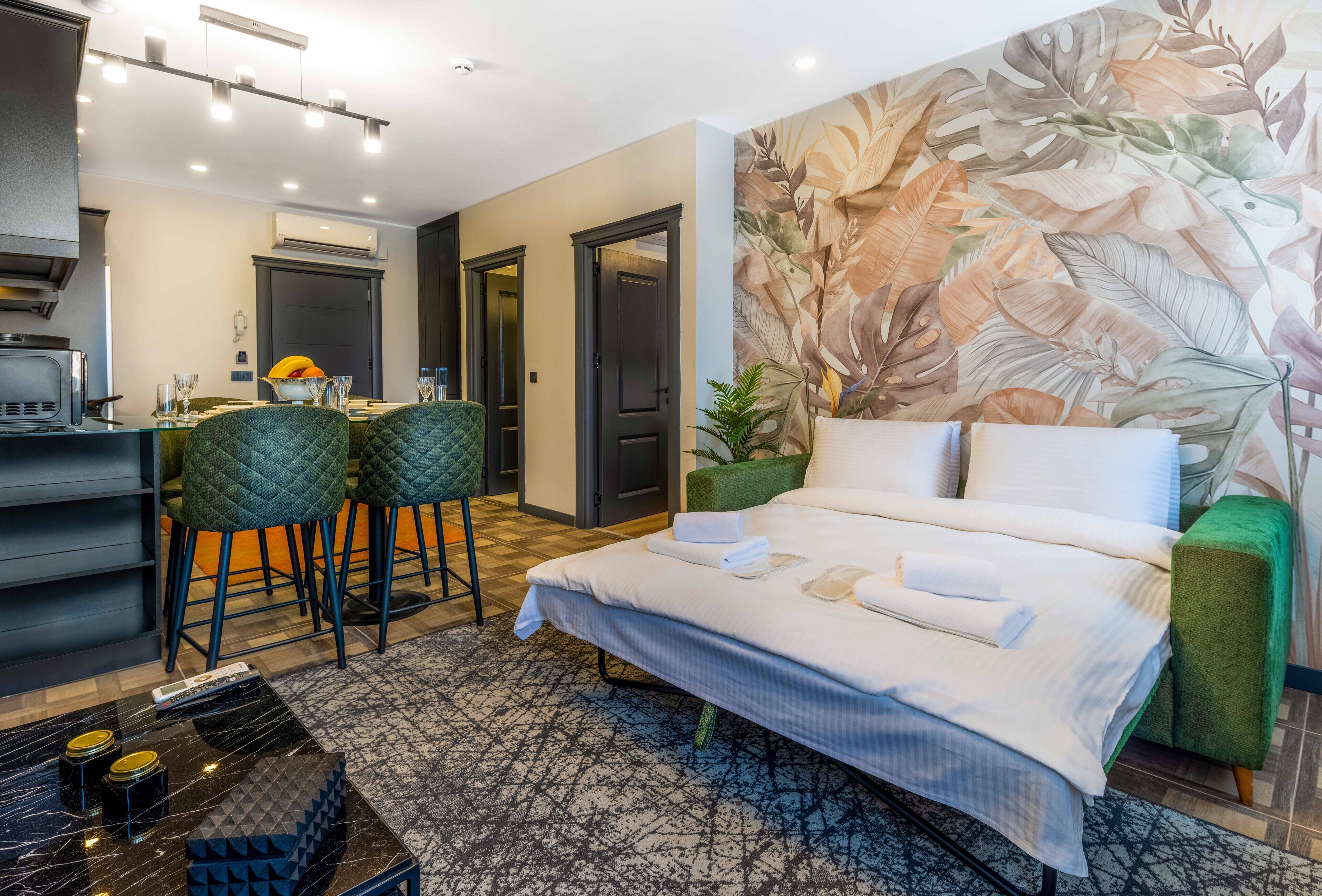 Deluxe Apartment, 1 Bedroom | Premium bedding, minibar, in-room safe, desk