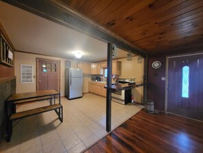 Interior - Enjoy County Barnhouse Living (Jeffersonville)