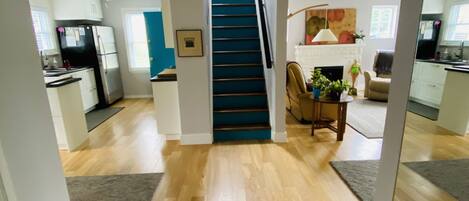 المنشأة من الداخل