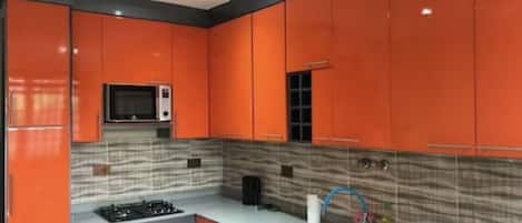 Family Apartment, Accessible, Smoking | Private kitchen