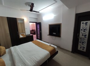 5 slaapkamers, een strijkplank/strijkijzer