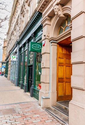 Exterior detail - D'City Apartment, in the heart of the city (Dundee)