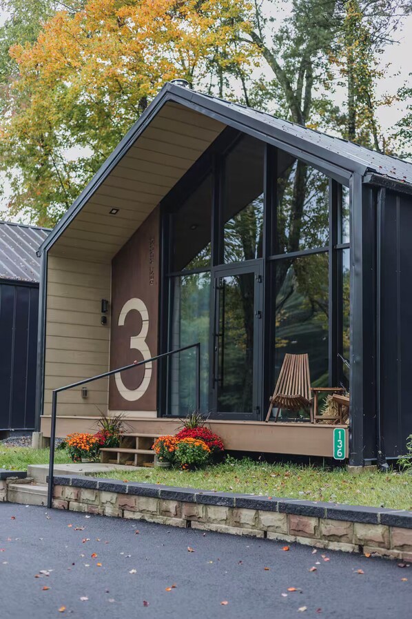 تفاصيل الفندق من الخارج