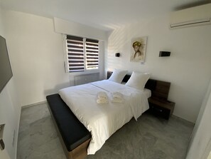 1 chambre, fer et planche Ă repasser, Wi-Fi gratuit, draps fournis