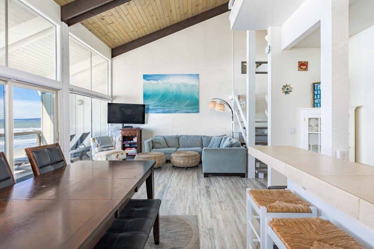 TV, DVD player, offices