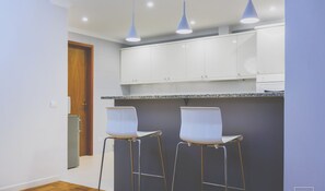 Interior - Holiday Apartment "This Is Heaven In Funchal" with Mountain View, Balcony & Wi-Fi (Funchal)