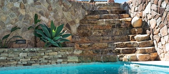 Holiday Home 'El Cortijo de Claudia - Adults only' with Mountain View, Shared Pool and Wi-Fi