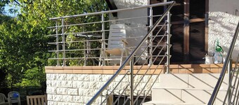 Chalet "Diff "150m from the lake, private garden and Wi-Fi