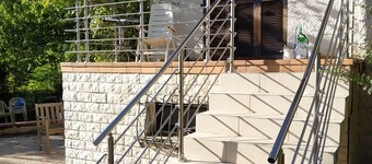 Chalet "Diff "150m from the lake, private garden and Wi-Fi