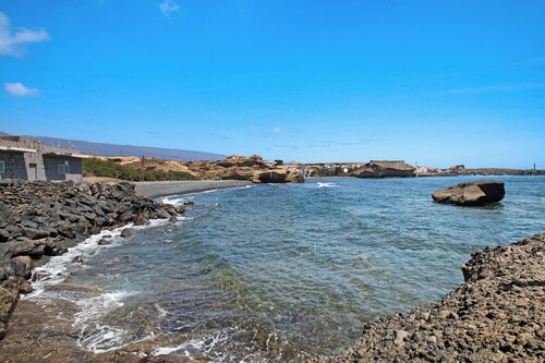 Vacation Home "Las Arenas Bajo" close to the Sea with Wi-Fi