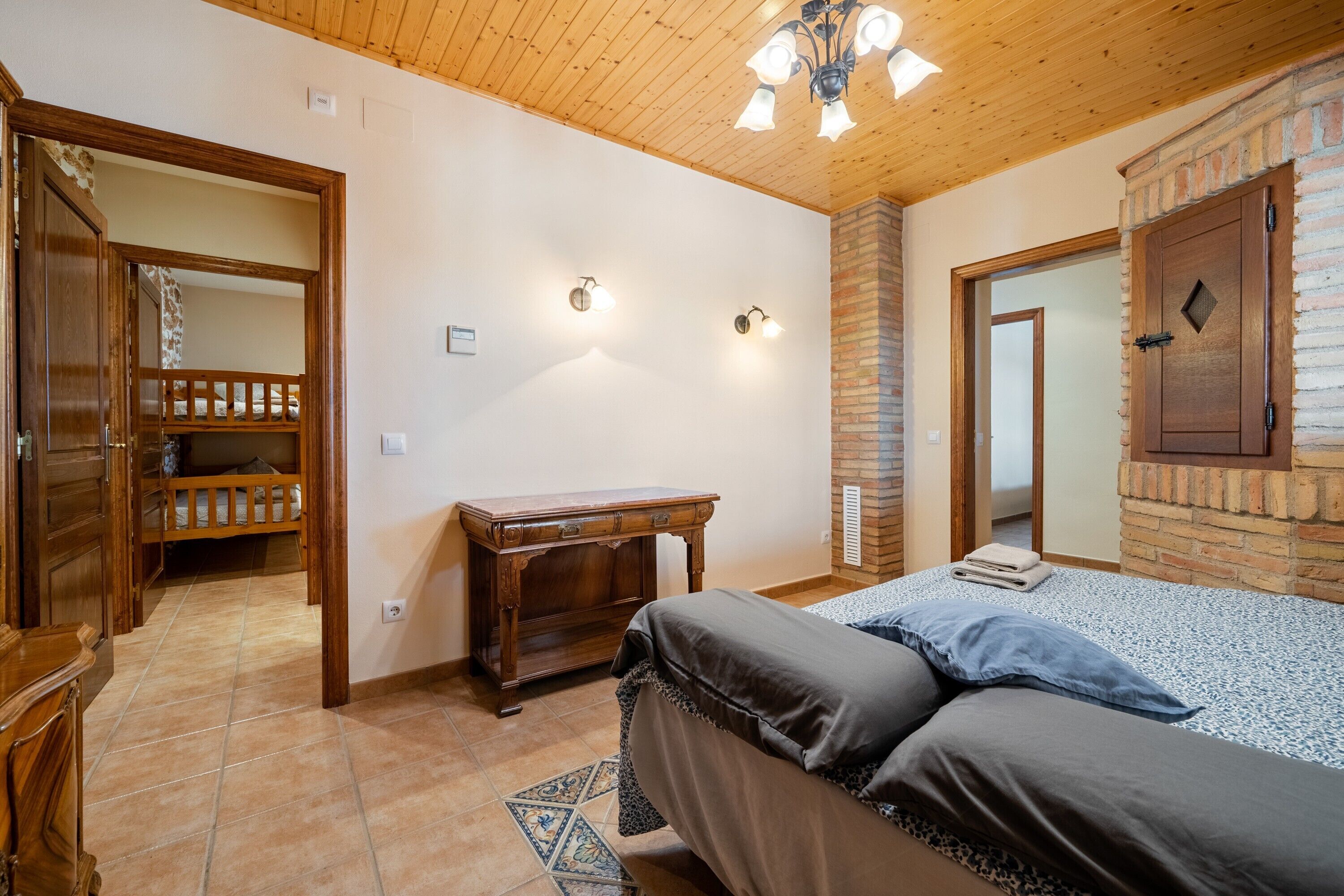 3 camere, ferro/asse da stiro, Wi-Fi gratuito, lenzuola