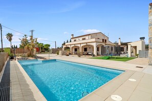 Pool - Holiday Home 'Mas Del Vedell' with Private Pool, Wi-Fi and Air Conditioning (Ampolla)
