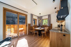 Dining - Apartment "Grogg 608 I" with Mountain View, Garden & Wi-Fi (Martello)