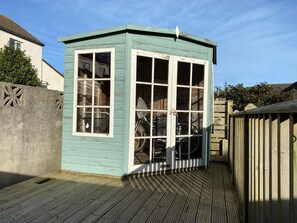 Terrace/patio - Bolthole in Malborough, South Hams (Malborough)