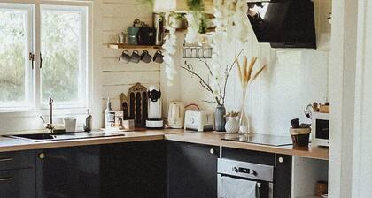 Cottage D'été Scandinave Dans les Hauts de L'ile Intense