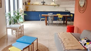 Smart TV, books, computer monitors, printers