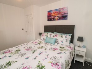 3 bedrooms, individually decorated, individually furnished, free WiFi