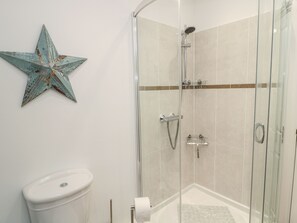 Cottage | Bathroom | Shower - Lavenna (Alnwick)