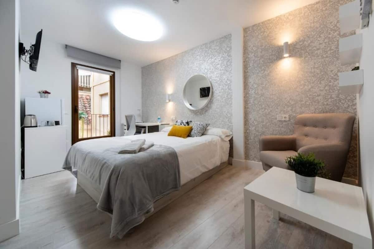 Grand Double Room, Terrace | Premium bedding, down duvets, in-room safe, desk
