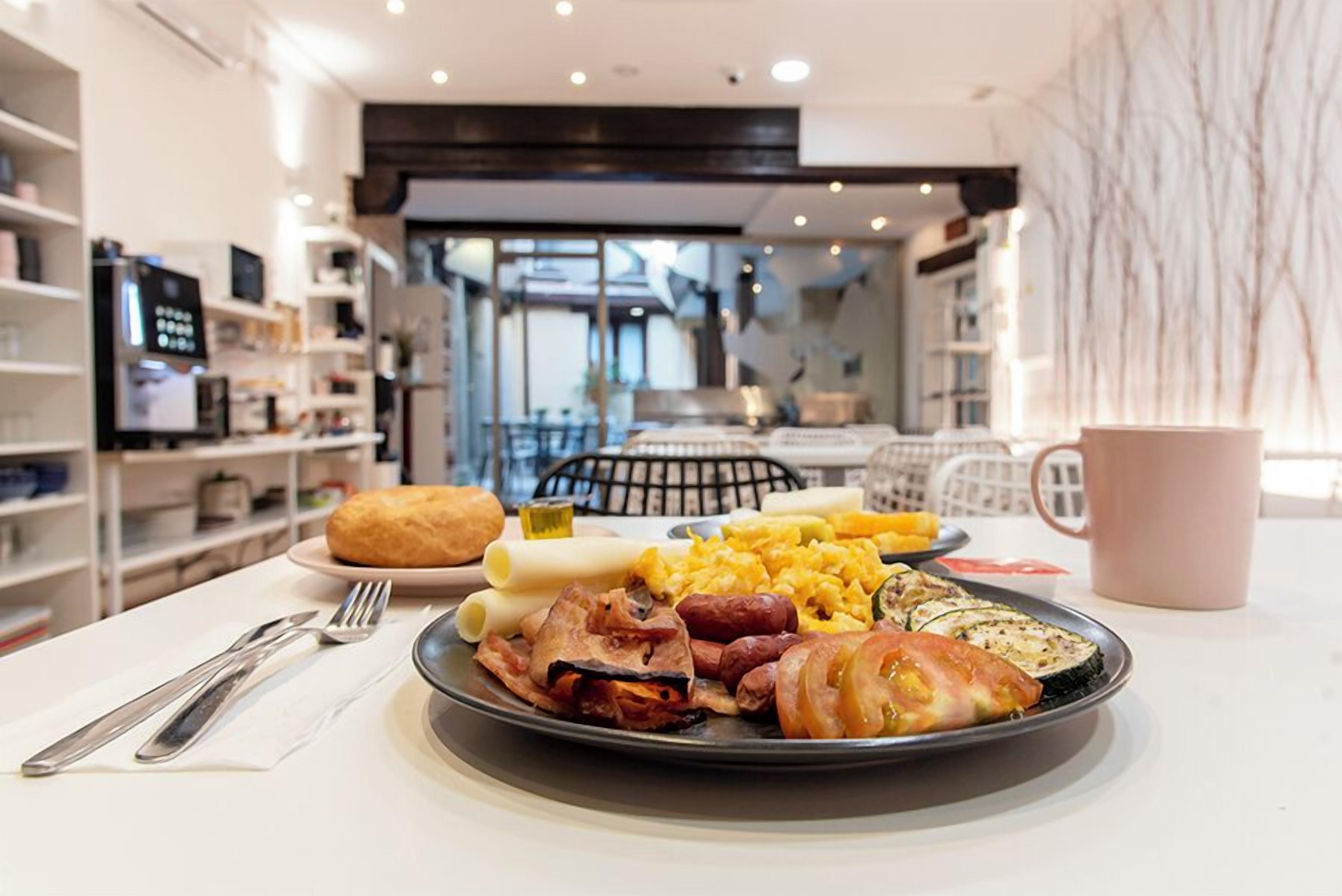 Petit déjeuner buffet compris tous les jours