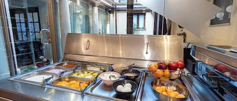 Petit déjeuner buffet compris tous les jours