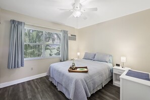 2 bedrooms, iron/ironing board, WiFi, bed sheets - Quaint Condo | Steps to the Beach and Dining (Marco Island)