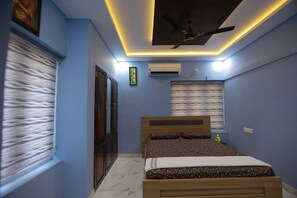 4 Schlafzimmer, Bügeleisen/Bügelbrett, kostenloses WLAN, Bettwäsche
