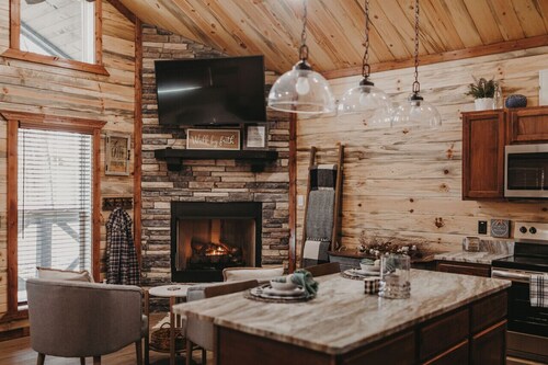 Sweet Thang Luxury Cabin