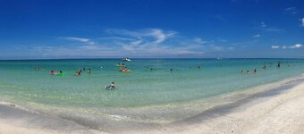Tranquil Ground-Floor Condo renovated at Avalon – Perfect Clearwater Beach Stay!