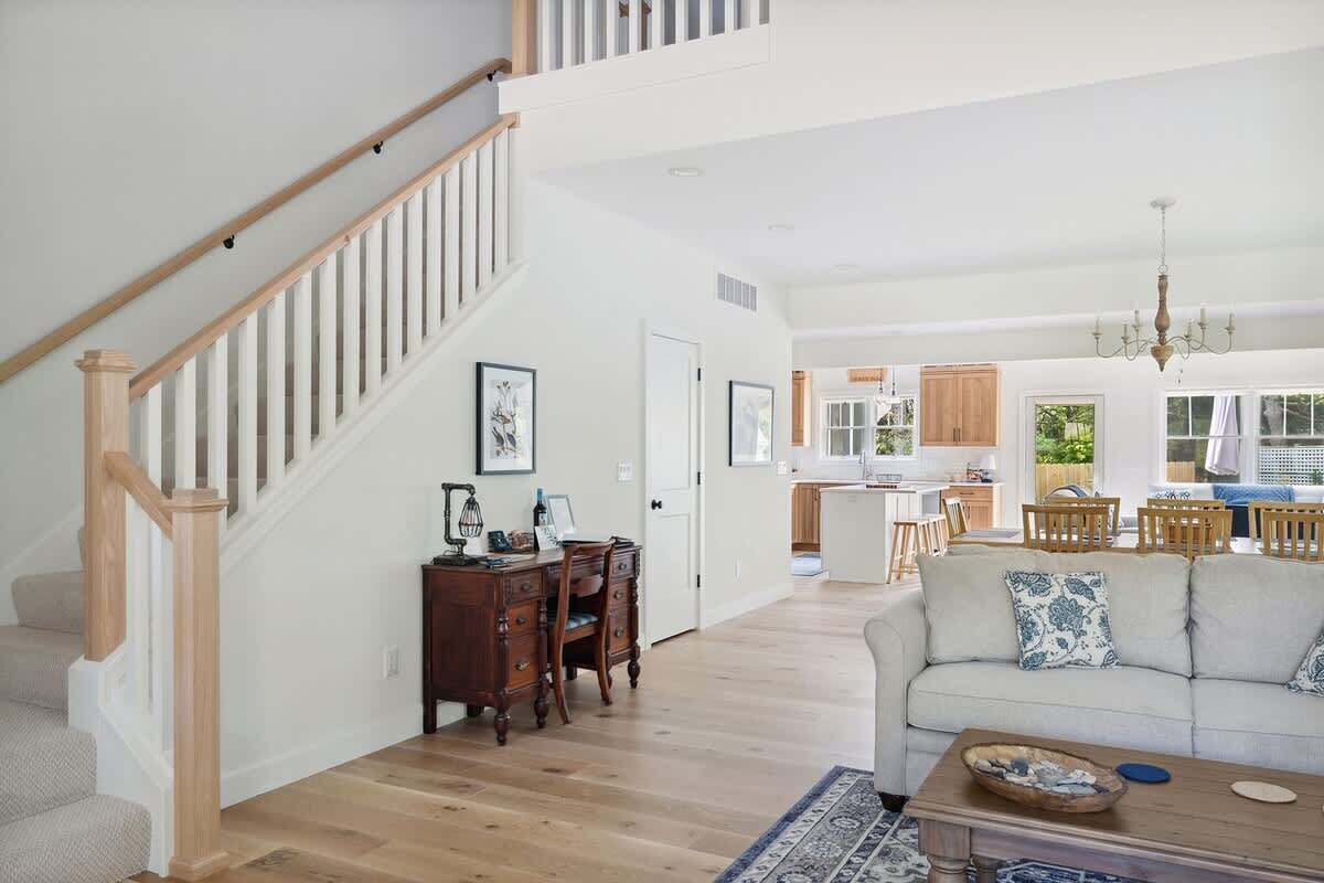 Juniper Presents: Uber-stylish Home - Private Beach Access&fire Pit - New Buffalo, MI