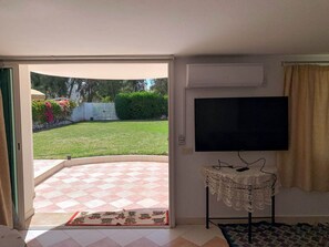 Interior - Green villa 3 minutes to the beach on foot (Korba)