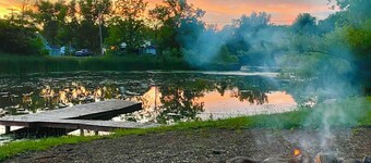 Oak Orchard Creek Cottage Close to Lakes and Nature & Major Cities