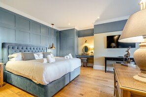 11 bedrooms, individually decorated, individually furnished, free WiFi - Carlton Manor (Hull)