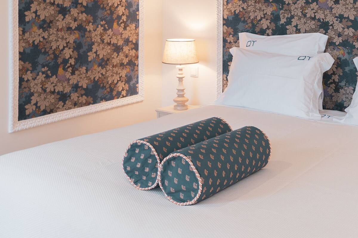 Quarto Miguel | ผ้าปูที่นอนฝ้ายอียิปต์, เครื่องนอนระดับพรีเมียม, ห้องเก็บเสียง