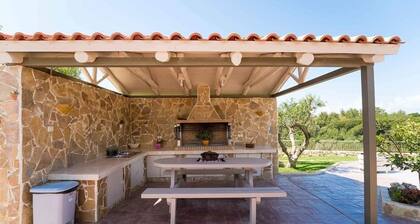 Vayianna's garden house